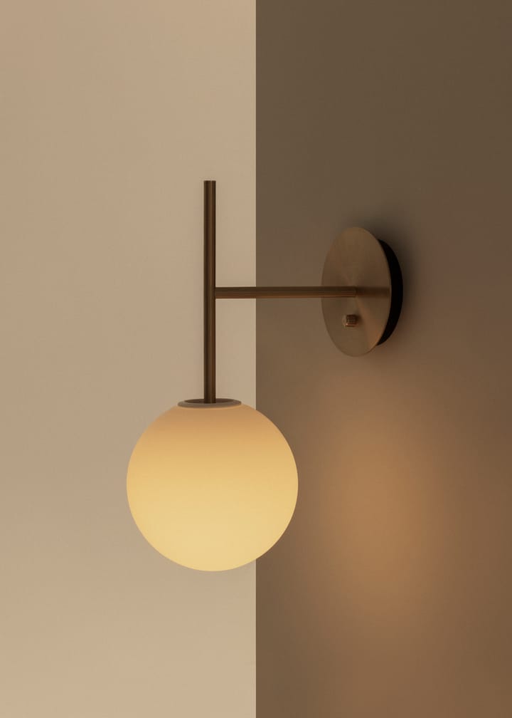 Applique murale TR Bulb Suspended - Brushed brass - Audo Copenhagen