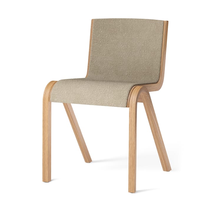 Chaise rembourrée sur le dossier et l'assise Ready, Natural oak-Audo Bouclé 02 Audo Copenhagen