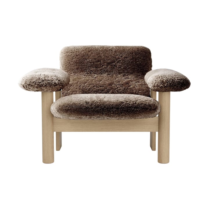 Fauteuil Brasilia low back, Natural oak-Sahara sheepskin curly Audo Copenhagen