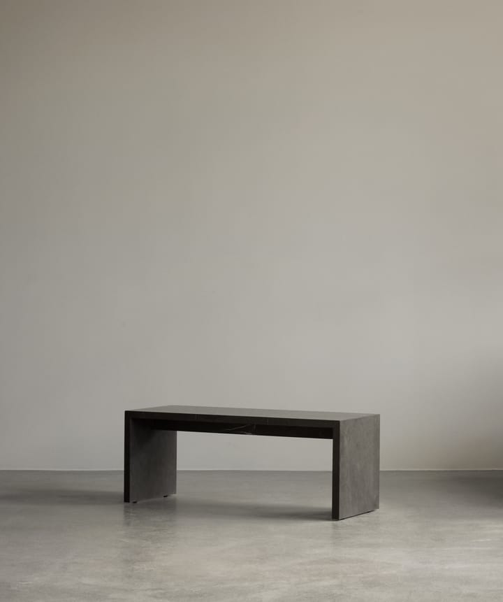 Table d’appoint Plinth Bridge , Grey Kendzo Audo Copenhagen