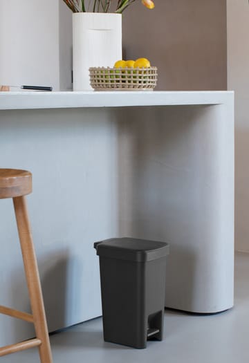 Poubelle à pédale StepUp 10 L - Gris foncé - Brabantia