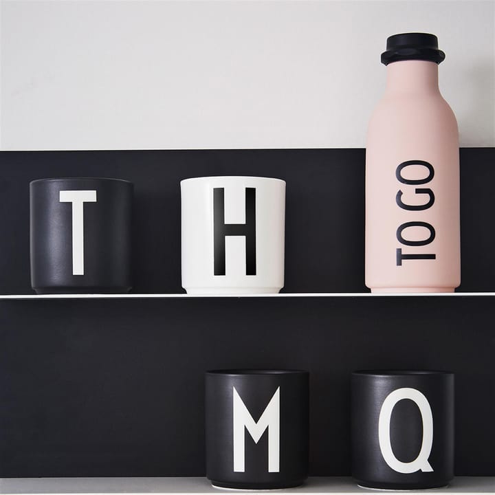 Mug Design Letters noir, A Design Letters