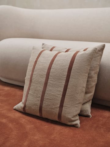 Coussin Senti Stripe 50x50 cm - Linen-carob brown - ferm LIVING