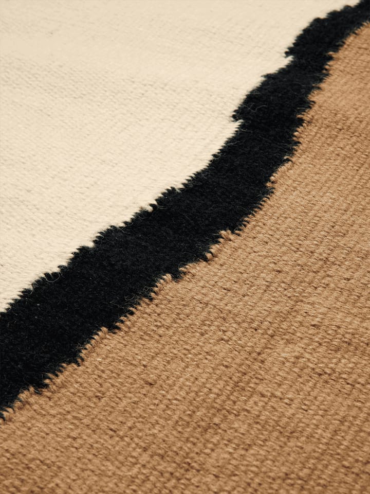 Tapis Soil Kelim - Dark sand-off white, 140x200 cm - ferm LIVING