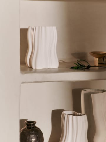 Vase Moire 20 cm - Off-white - Ferm Living