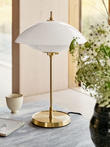 Lampe de table Clam 50 cm - Opal-brass - Fritz Hansen