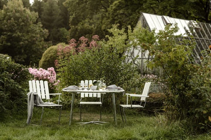 Fauteuil A2, Chêne laqué blanc - structure en acier avec galvanisation à chaud Grythyttan Stålmöbler