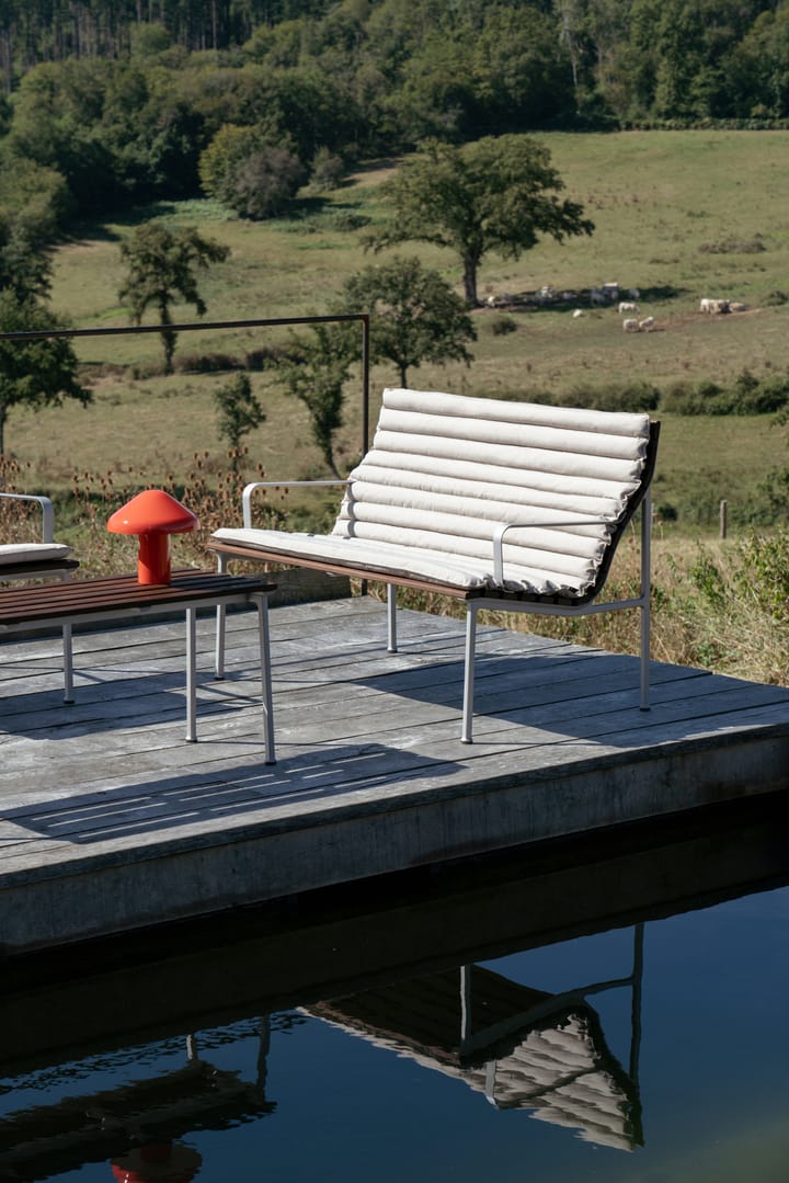 Banc Lounge Traverse Lounge avec accoudoirs, Oiled ash HAY