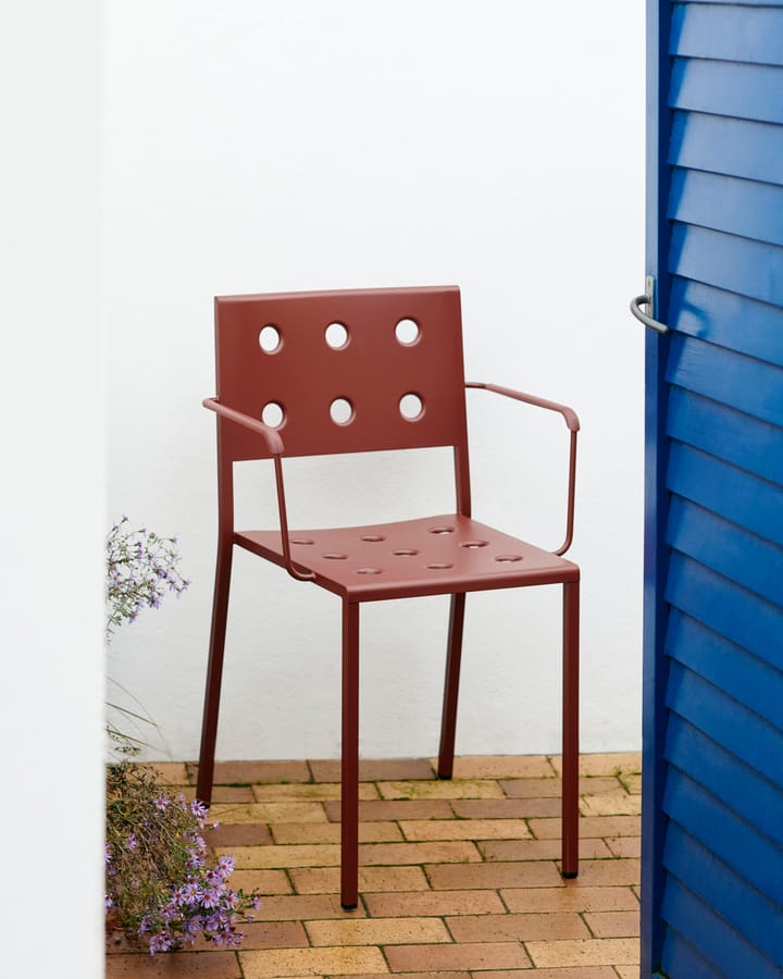 Chaise Balcony Dining Armchair, Iron red HAY