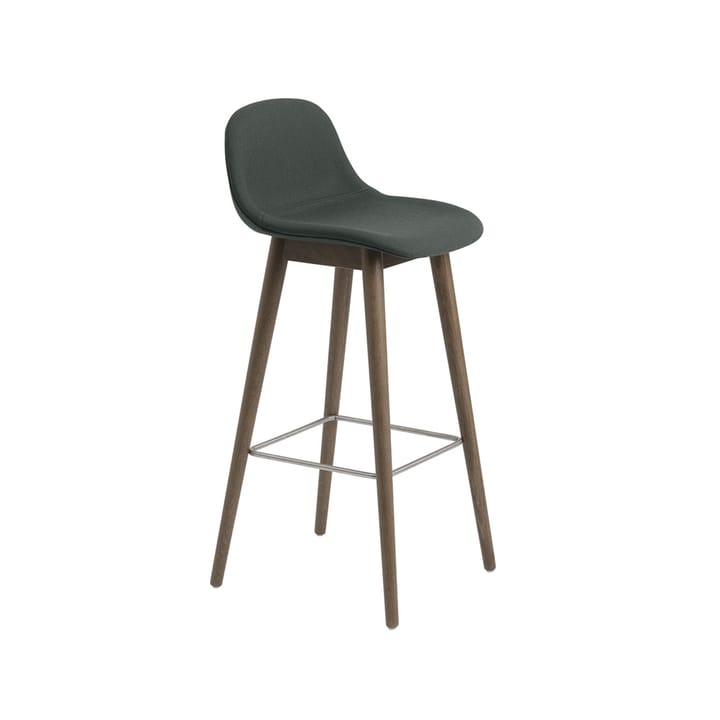 Tabouret de bar Fiber avec dossier 65 cm - Twill weave 990 dark green-pieds en chêne lasuré marron - Muuto