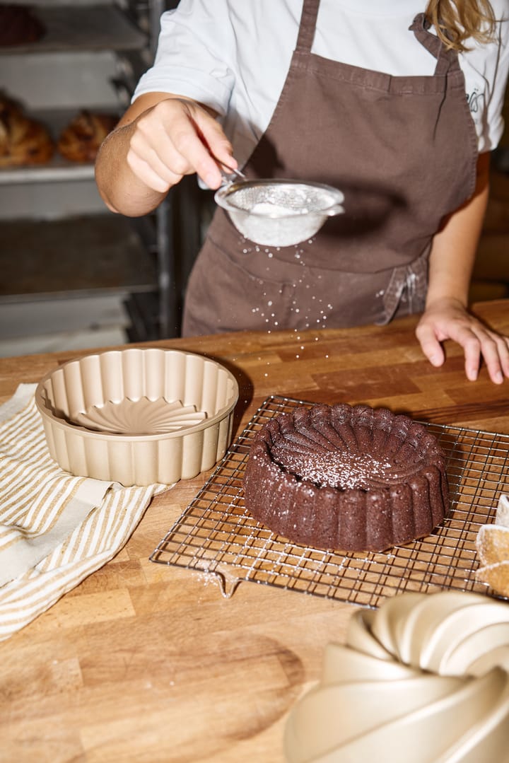 Moule à gâteau Nordwik Daisy antiadhésif, Or Nordwik