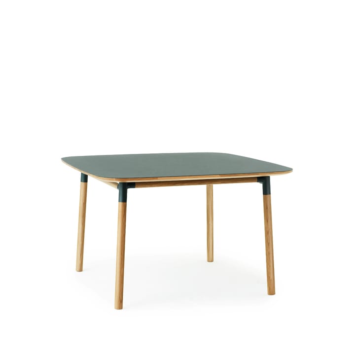 Table à manger Form 120x120 cm - green, pieds en chêne - Normann Copenhagen