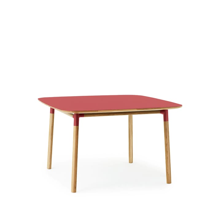 Table à manger Form 120x120 cm - red, pieds en chêne - Normann Copenhagen