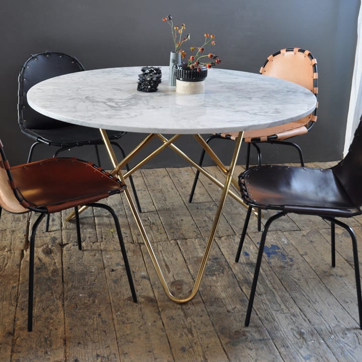 Table à manger Big O Table, marbre marquina, structure en laiton OX Denmarq