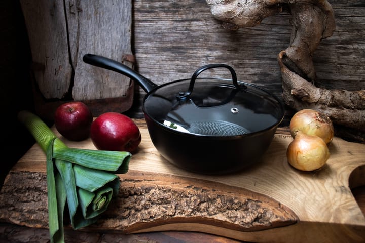 Casserole Satake Sauteuse en fonte légère, 20 cm Satake