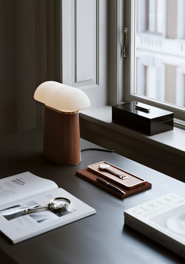 Lampe de table Nova - Walnut - Woud