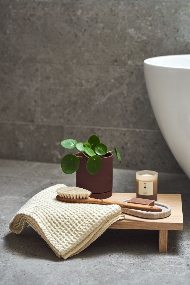 spa-decor-ideas-for-the-bathroom-ferm-living-sideboad-hand-towel-iris-hantverk-wooden-bathbrush